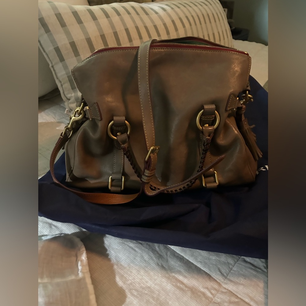 Dooney & Bourke